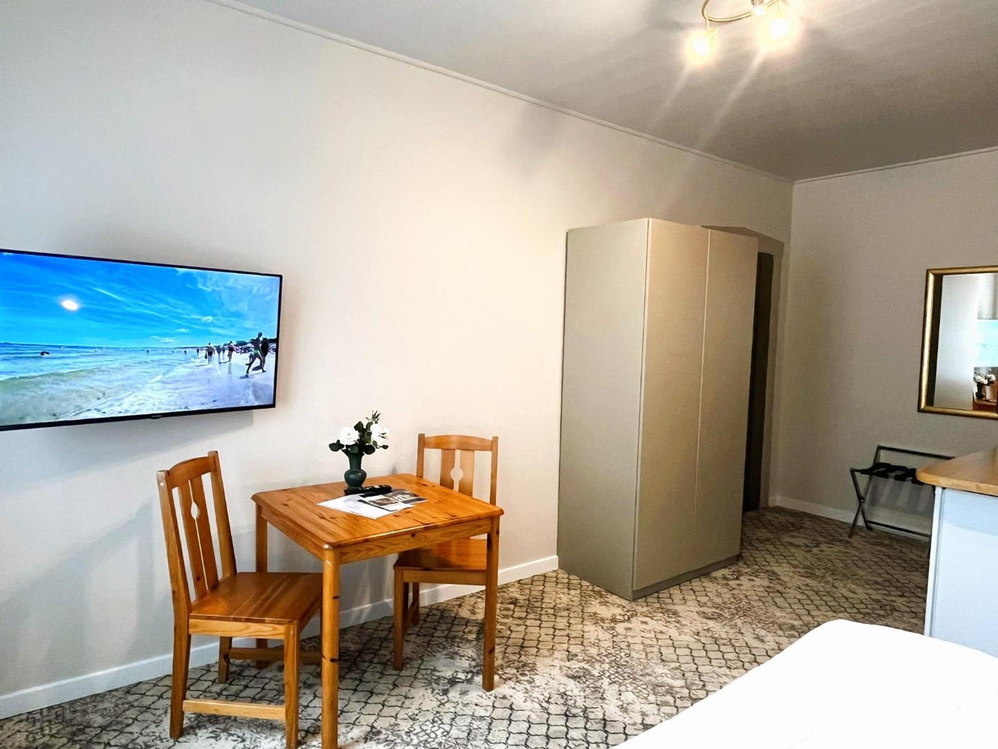 Villa Sunny Rose Bed & Breakfast Свиноуйсьце Экстерьер фото